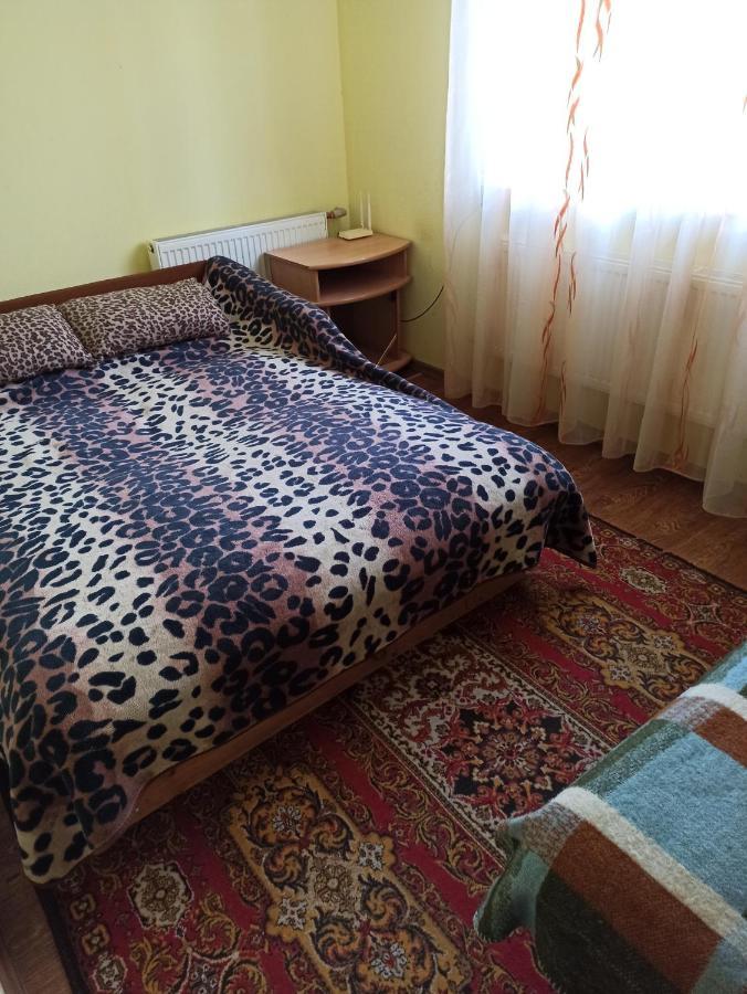 Петропавловская 16 Okhtyrka Exterior foto